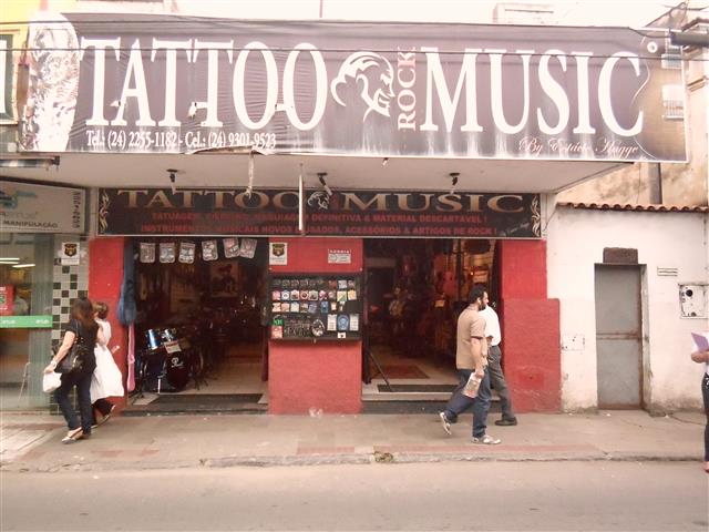 TATTOO E PIERCING EM TRES RIOS