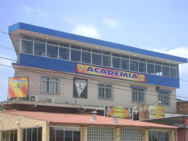 ACADEMIA EM LOTE XV BELFORD ROXO