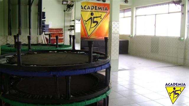 ACADEMIA EM LOTE XV BELFORD ROXO