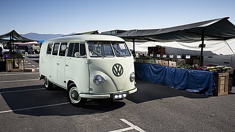 KOMBI TRANSPORTE VIAGENS EVENTOS BALADA SEGURA EM PORTO ALEGRE - B O TRANSPORTES