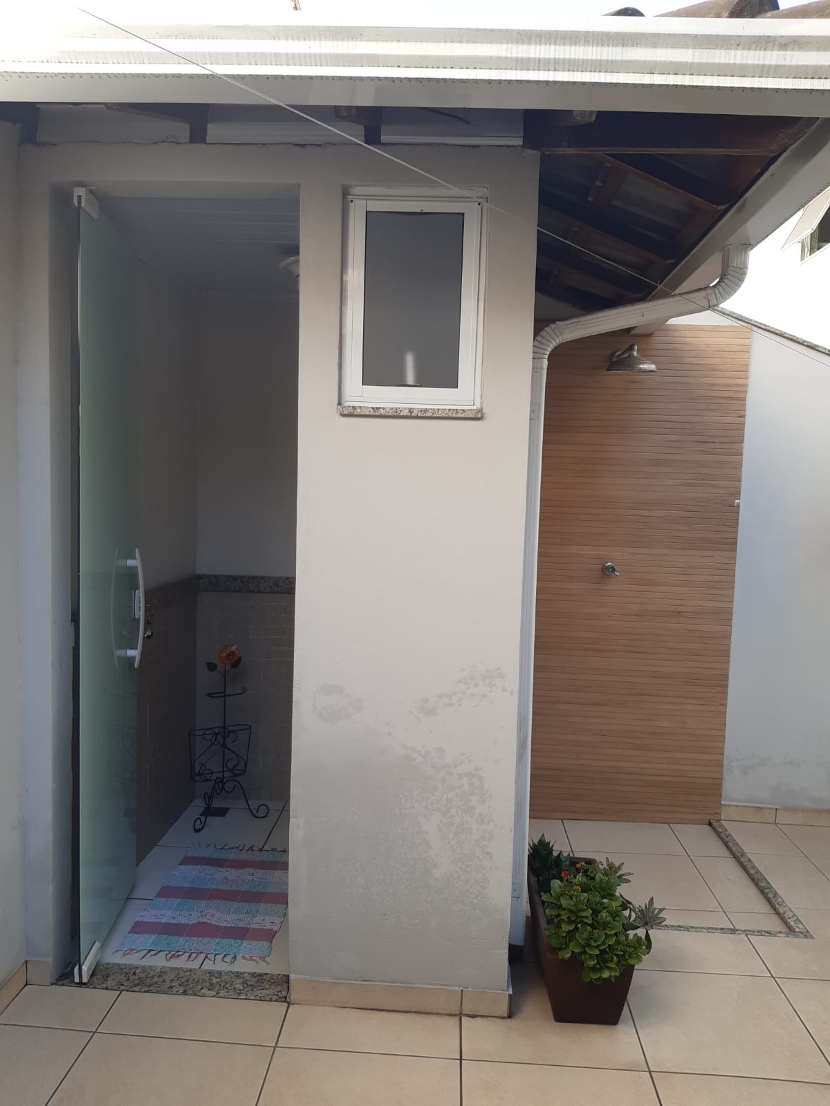 CASA DUPLEX DE 3 QUARTOS COM GARAGEM A VENDA EM VOLTA REDONDA RJ